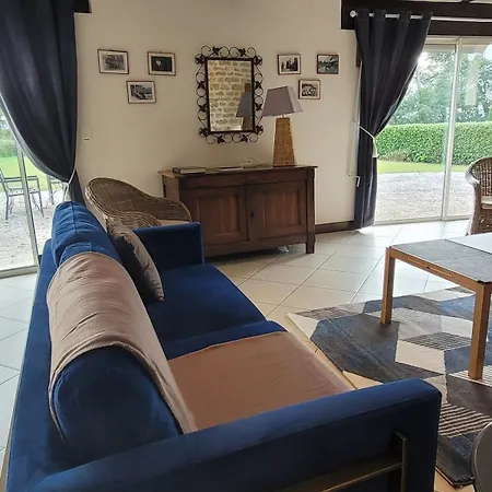 Maison Du Parc - Chateau De Musigny Lusigny